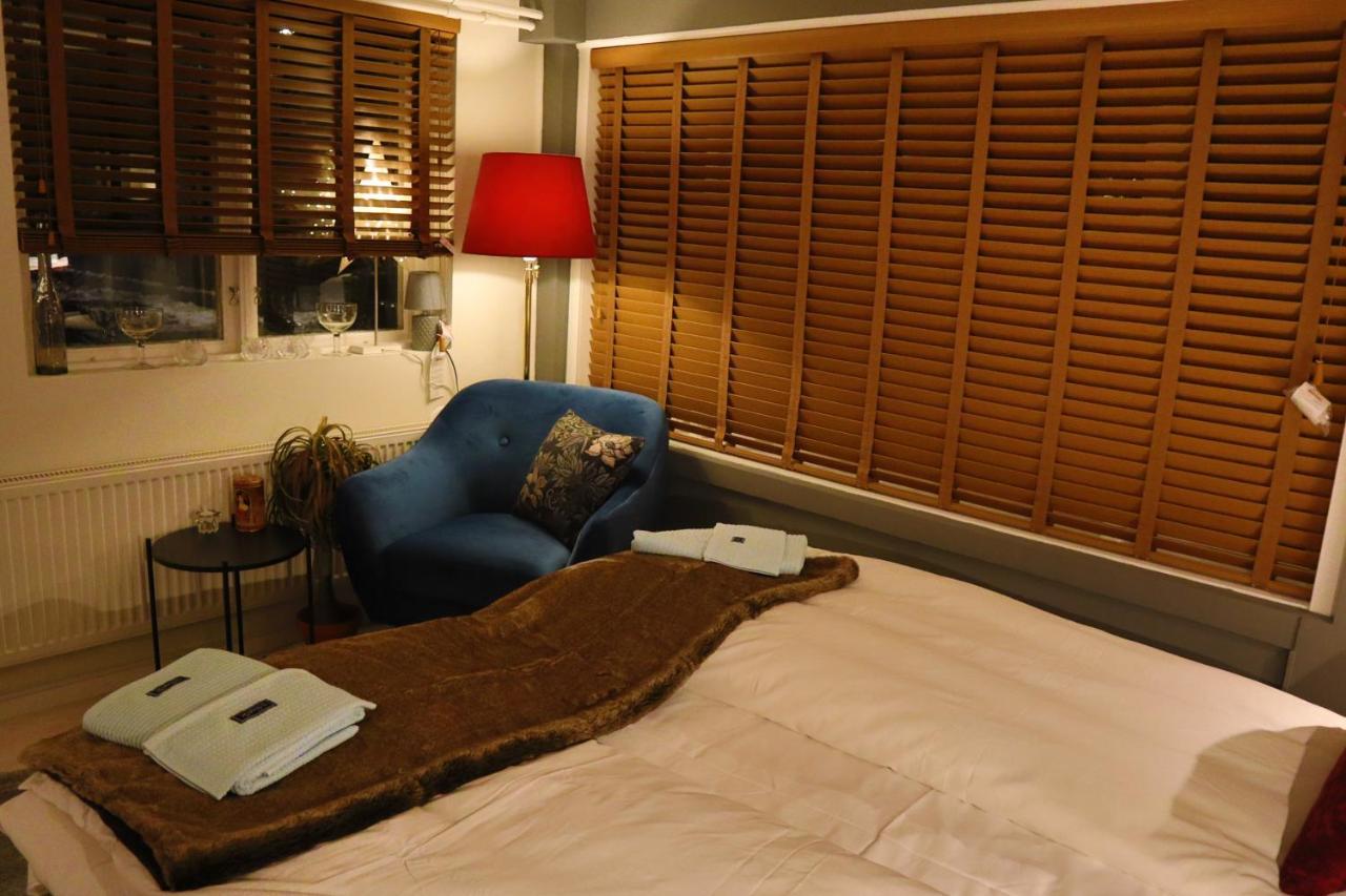 Goete'S B&B Tumba Esterno foto